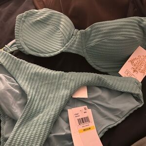 becca swim nwt d cup underwire